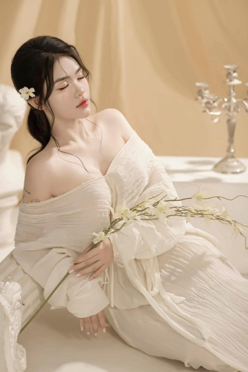 Huấn luyện bạn gái lớn tuổi của tôi